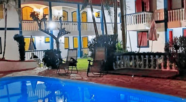 CONDOMINIO COLONIAL APARTAMENTOS 150M DA PRAIA in Bombinhas
