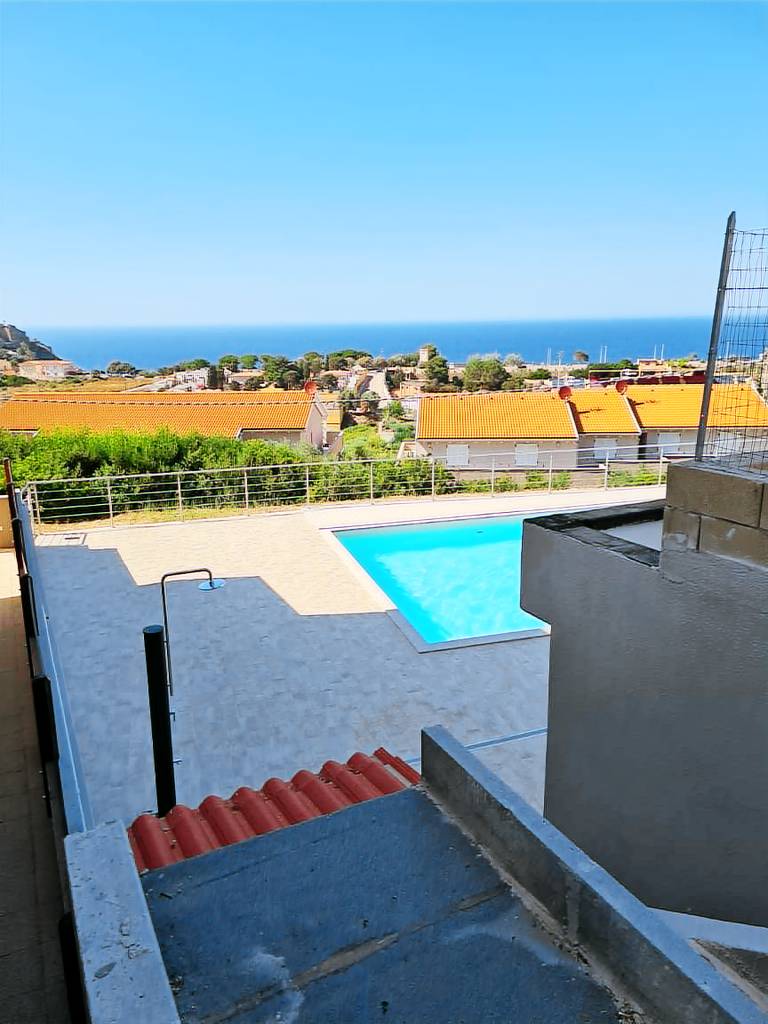 Holiday apartment with yard & pool | Dogs allowed — photo 2