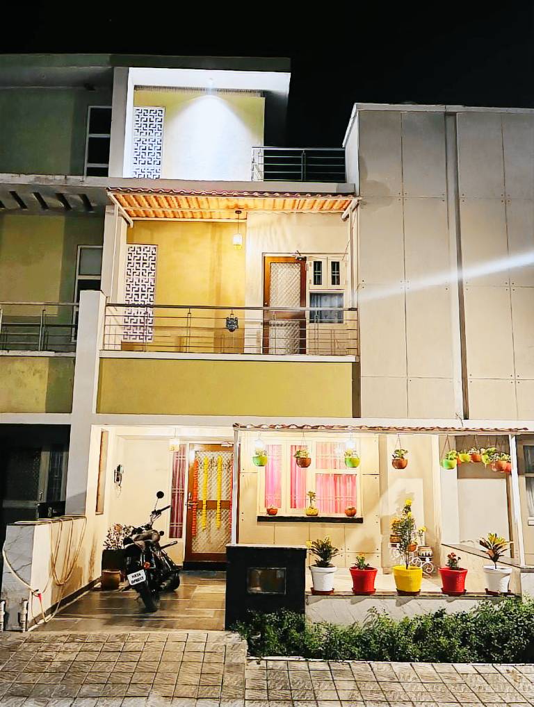 Villa with yard & barbeque — photo 4