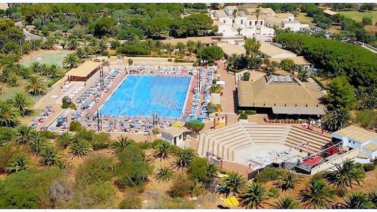 Family-friendly lovely holiday park with pool, terrace & BBQ | Nature view | Pets allowed — photo 3