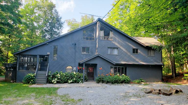 Cottage  Kinmount