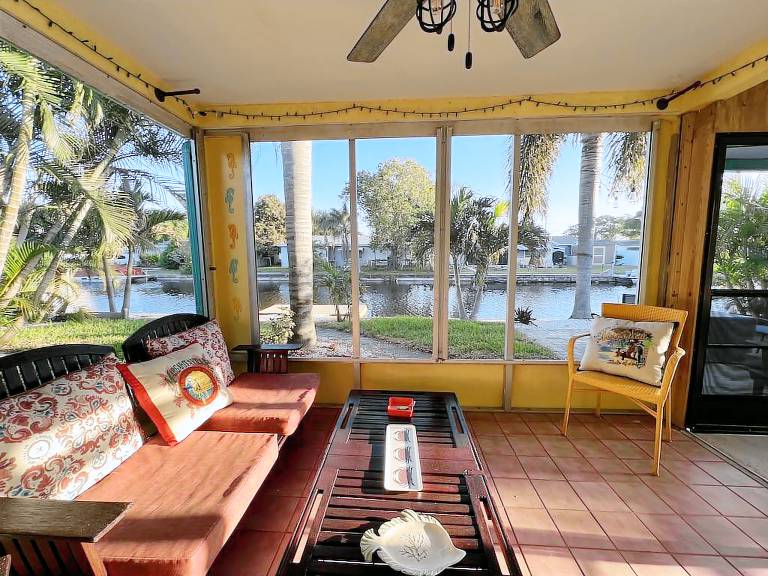 House  Palm Harbor