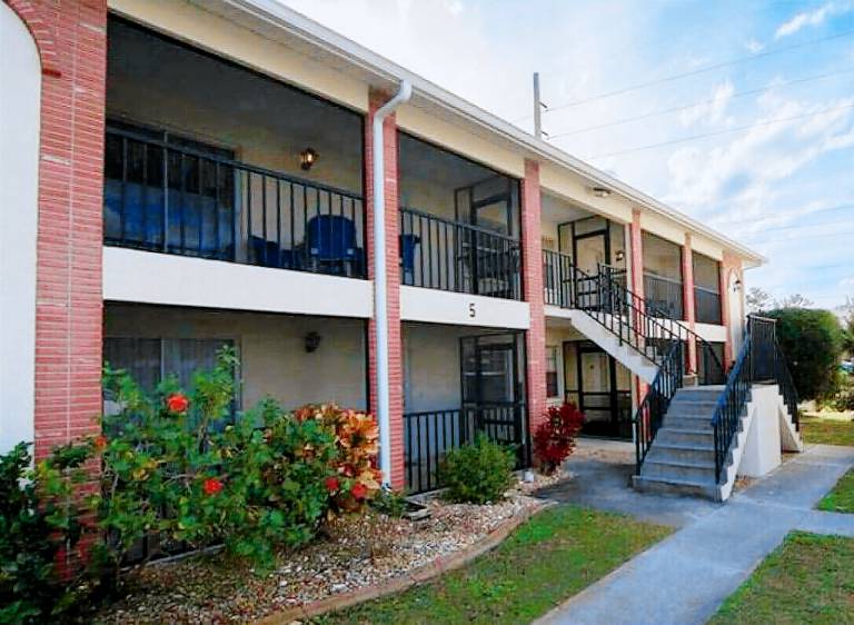 Condo Englewood