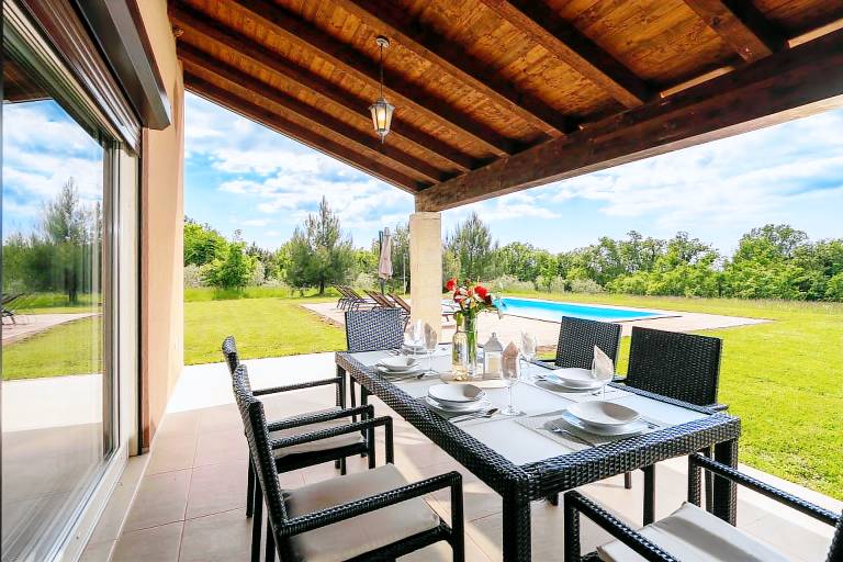 Fully equipped villa with pool, barbeque & patio | Dogs allowed — photo 3