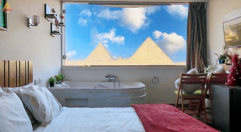 Full Pyramids View with Jacuzzi & Roof Top Access — photo 2