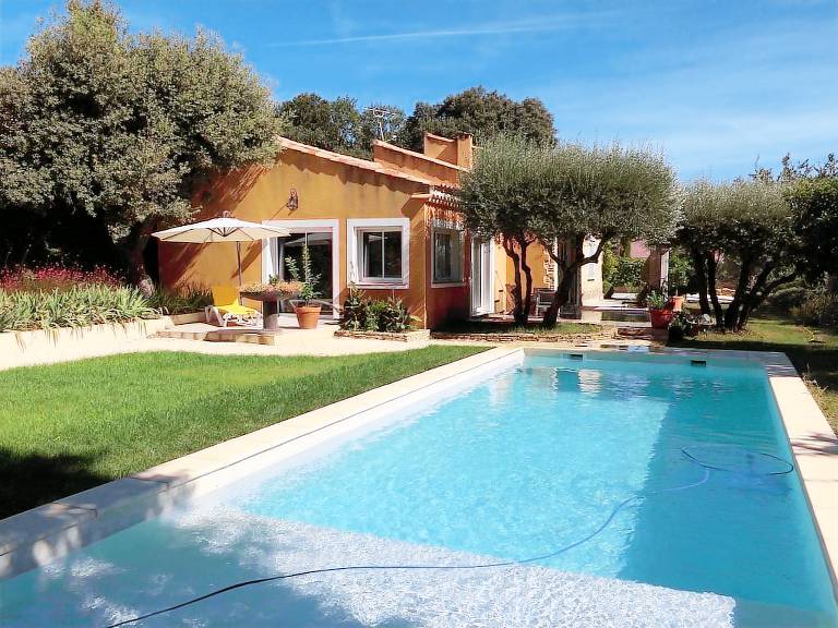 Villa  Saint-Victor-des-Oules