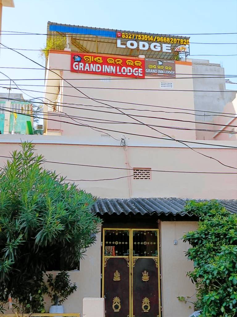 Goroomgo Grand Inn lodge Grand Raod Puri — photo 3