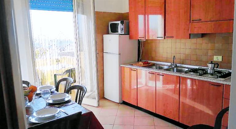 House with 2 rooms for 4 persons — photo 4