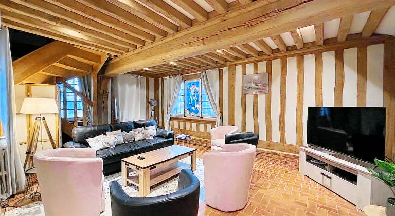 Chant des mouettes Maison renovee spacieuse tout confort grand jardin belle terrasse amenagee parkin — photo 2