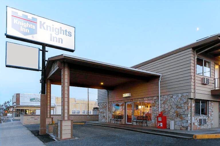 Knights Inn - Baker City OR — photo 3