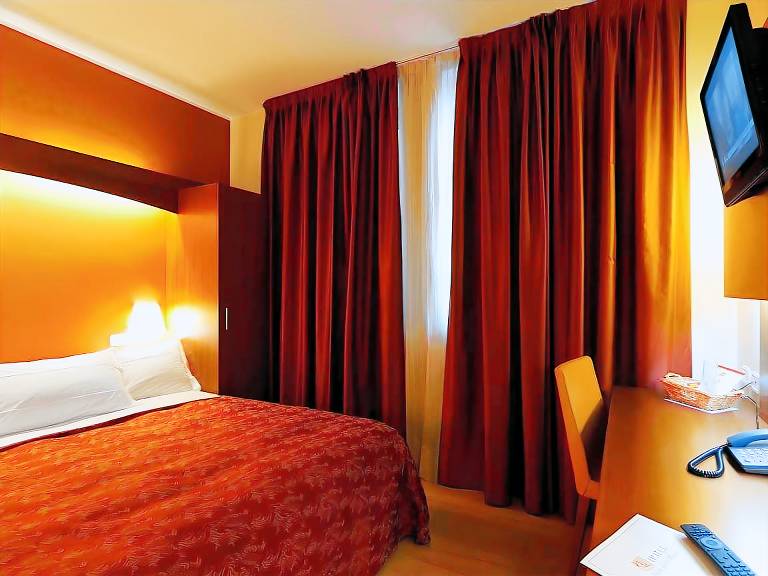 Hotel Villa Delle Rose in Oleggio