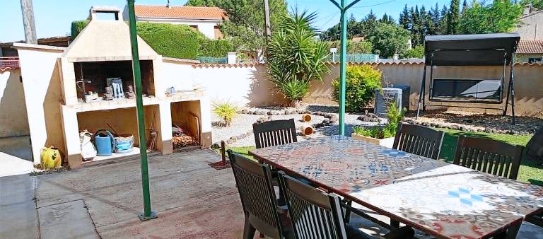 Gite with terrace, barbecue & yard — photo 3