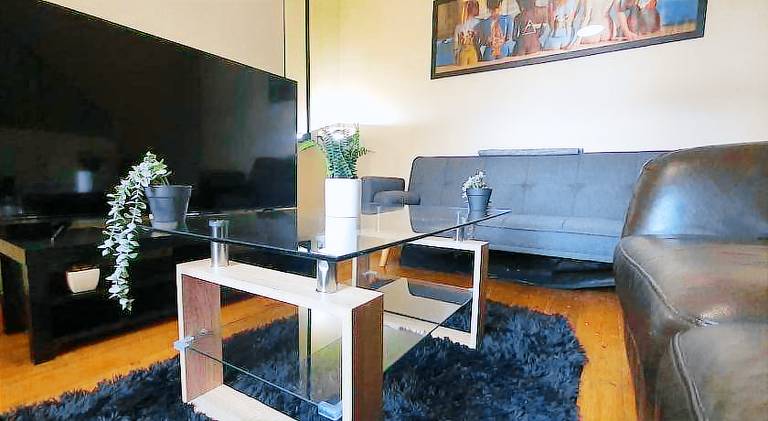 Holiday apartment with 4 rooms for 11 persons in Cardiff