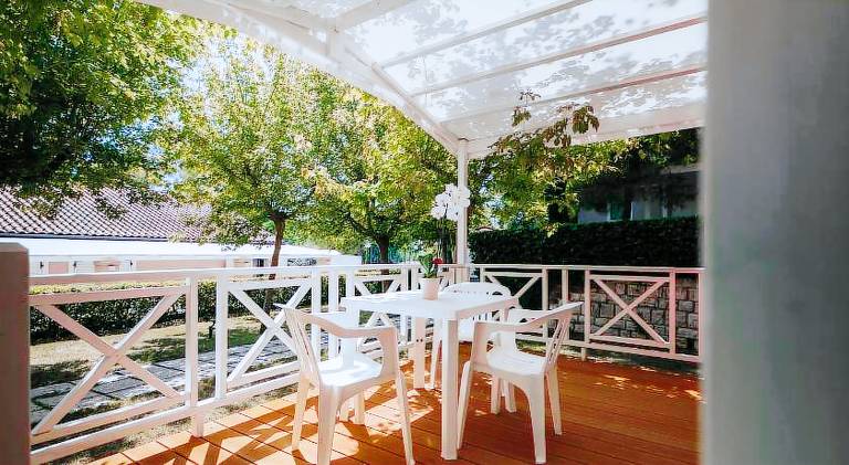 Green Garden Village con piscina, spiaggia riservata e parcheggio — photo 2