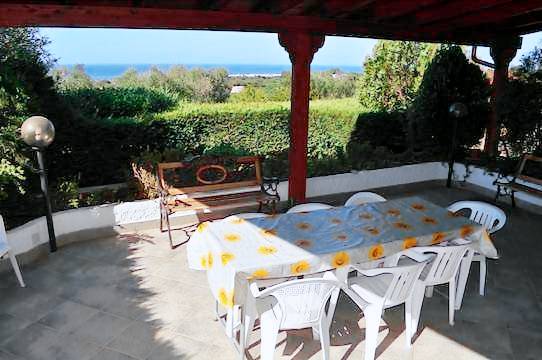 Villa with barbeque, garden & terrace in Salve