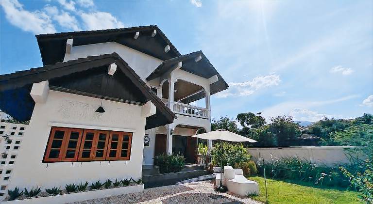 360 m² Villa