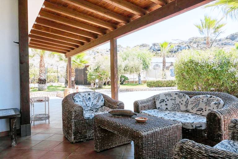 Children-friendly wonderful villa with grill, private pool & yard | Nature view | Pets are welcome — photo 4