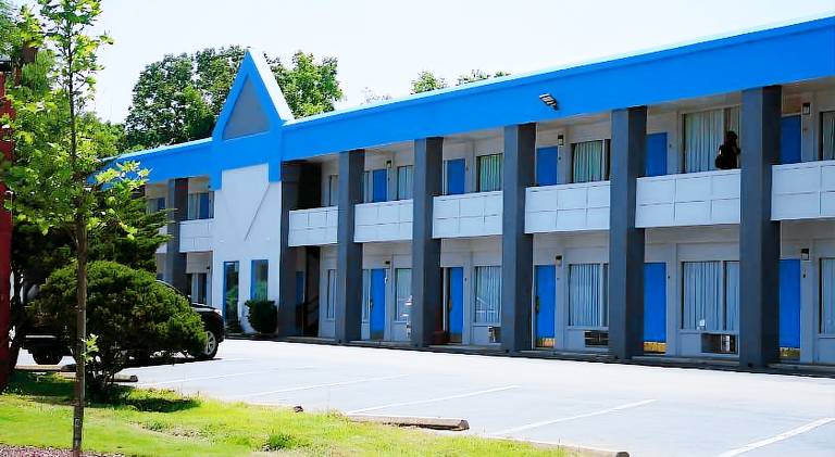 Astoria Hotel North in Danville, VA
