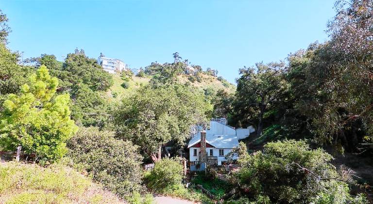 Malibu Home in Enchanting Hills 5 min from the beach in Mal