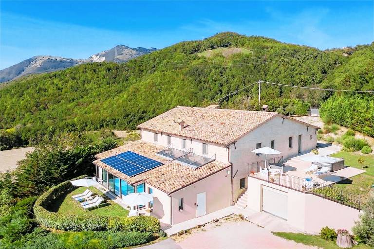 Villa  Cagli