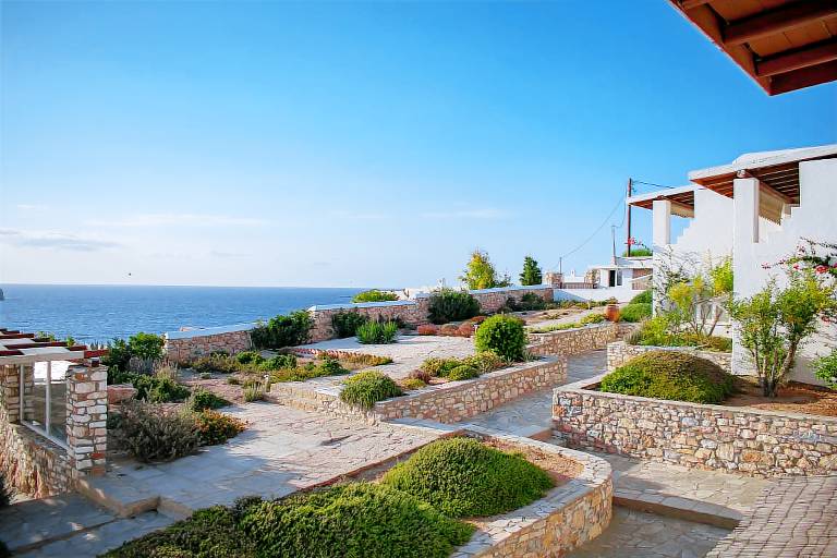 Villa 78 m2 in Agia Irini, 350 meter to the beach for 4 guests with pool access! — photo 3