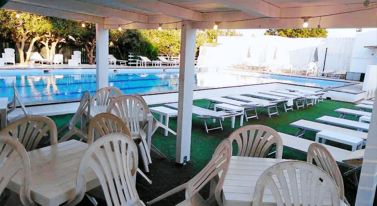 Nice serviced apartment with patio, pool & garden | Dogs allowed — photo 5