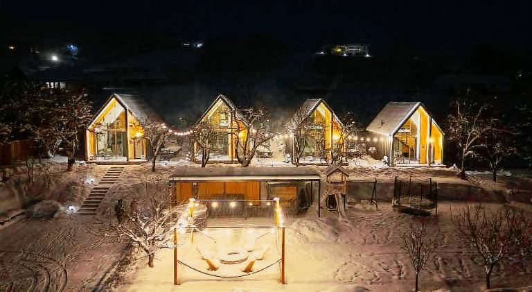 Beautiful villa with jacuzzi, sauna & yard | Pets allowed in Sovata