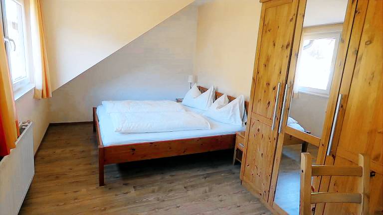 Holiday apartment with terrace & yard | Mountain view — photo 5