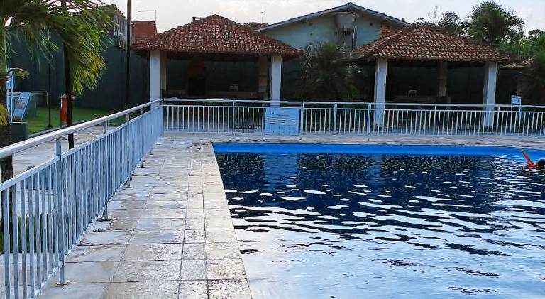 Holiday apartment with pool — photo 5