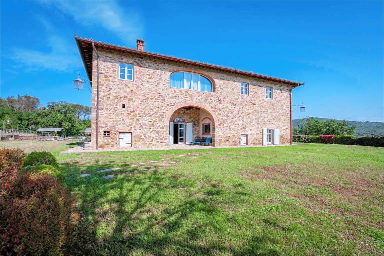 Villa with pool, barbeque & garden | Panoramic view | Pets are welcome — photo 5