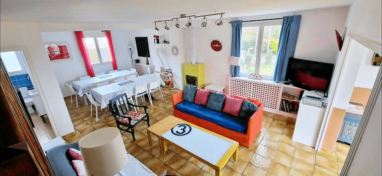 Children-friendly gite with barbecue, private pool & yard | Garden view | Pet-friendly — photo 5