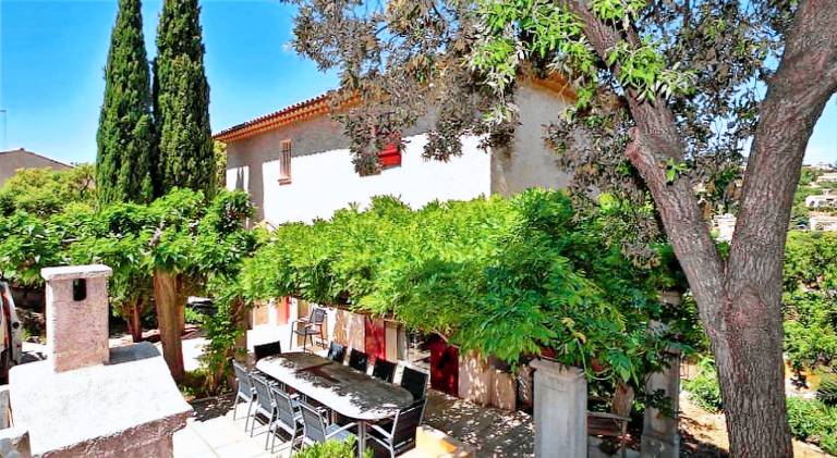 Villa with garden, patio & BBQ | Suitable for remote work — photo 4