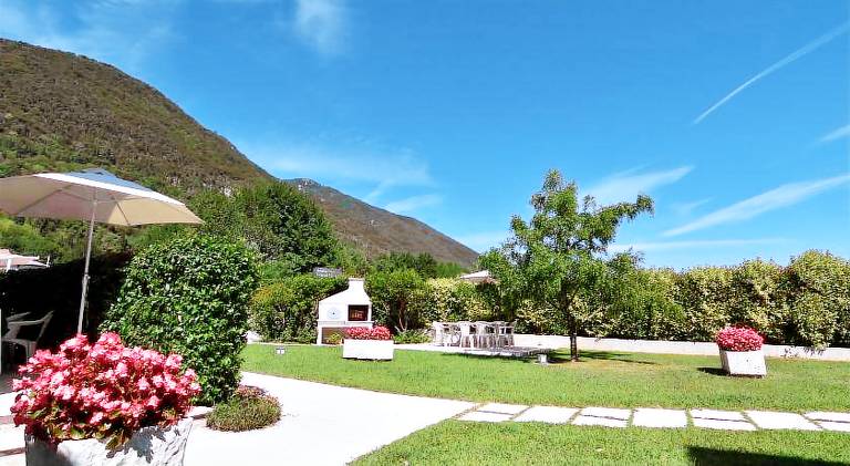 Wonderful serviced apartment with garden, grill & terrace | Pet-friendly in Treviso