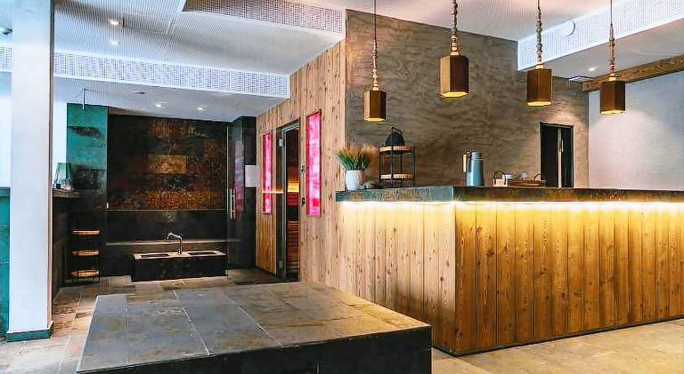 Beautiful serviced apartment with terrace, sauna & pool | Pets are welcome — photo 3