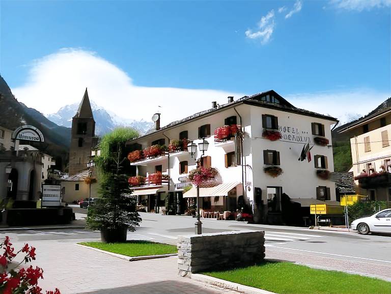 Hotel Bucaneve in Pre-Saint-Didier