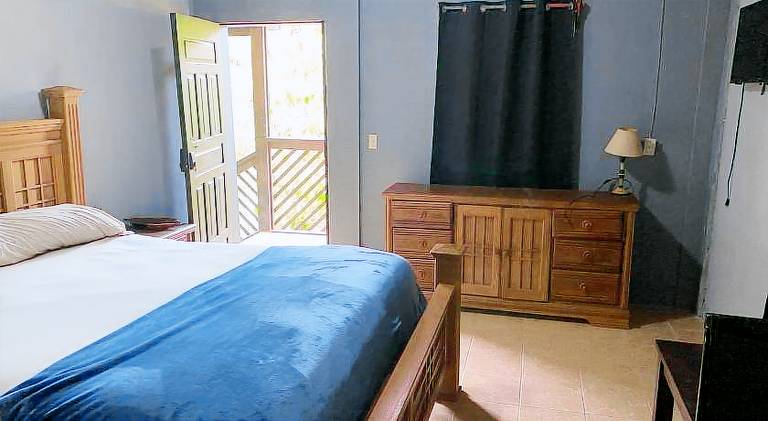 Airport Inn Roatan in Roatan