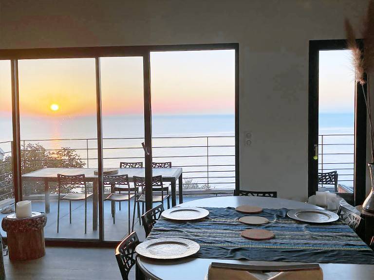 Children-friendly villa with private pool, BBQ & patio | Panoramic view | Pets are welcome — photo 2