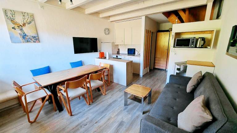 Ferienwohnung mit Hund in Surses, Conters für max. 6 Personen Ferienwohnung mit Hund in Surses, Conters für max. 6 Personen