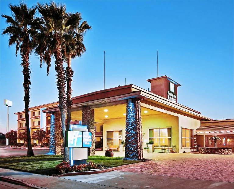 Holiday Inn Express Corning By IHG in Corning, CA