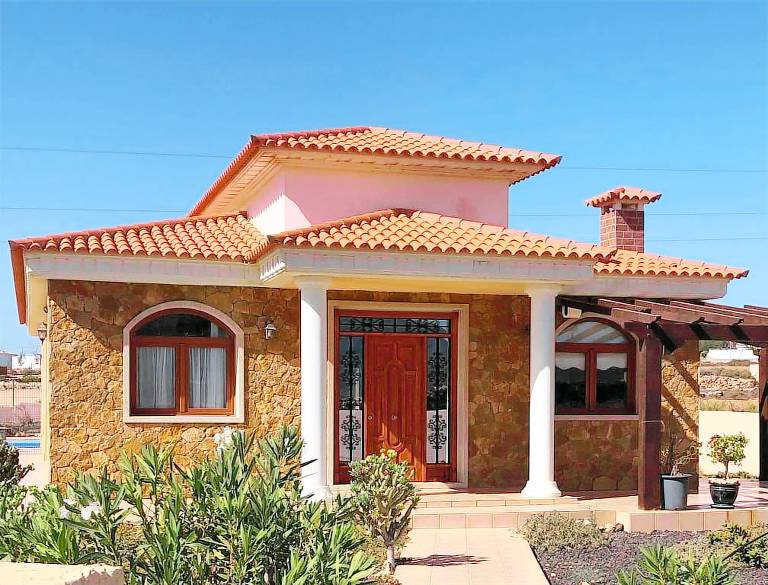 Villa Triquivijate