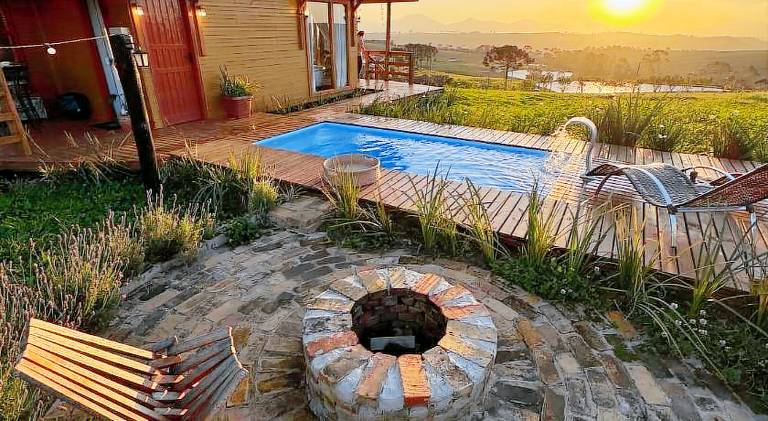 Wonderful lodge with garden, private pool & barbecue | Pet-friendly in Florianópolis