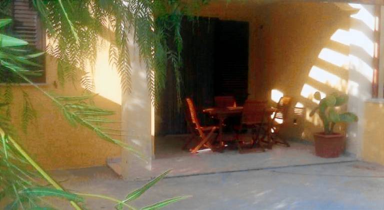 Vacation home with yard, patio & grill — photo 5