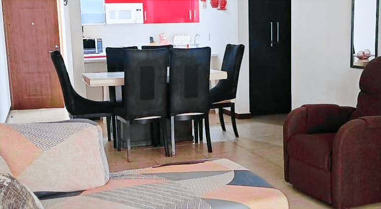 Beautiful rental apartment with hot tub & pool | Dogs allowed — photo 2