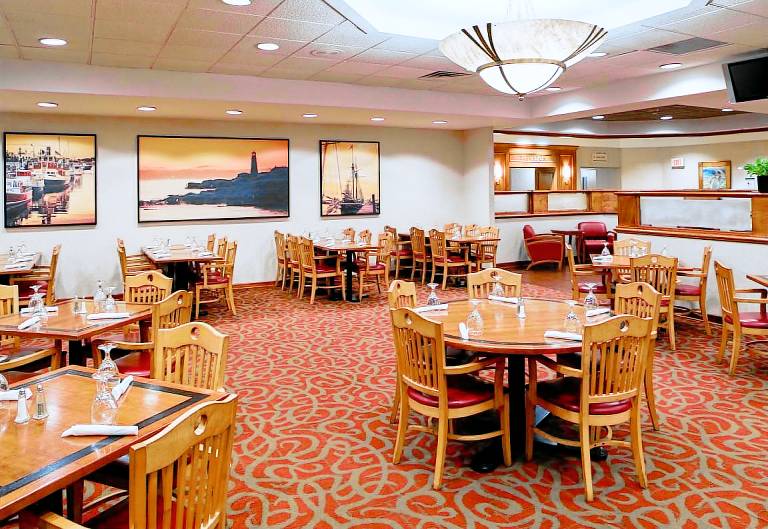 Clarion Hotel Portland Airport ME — photo 4