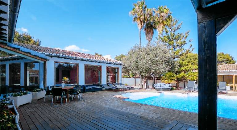 Villa with pool, hot tub & sauna | Pets are welcome — photo 3