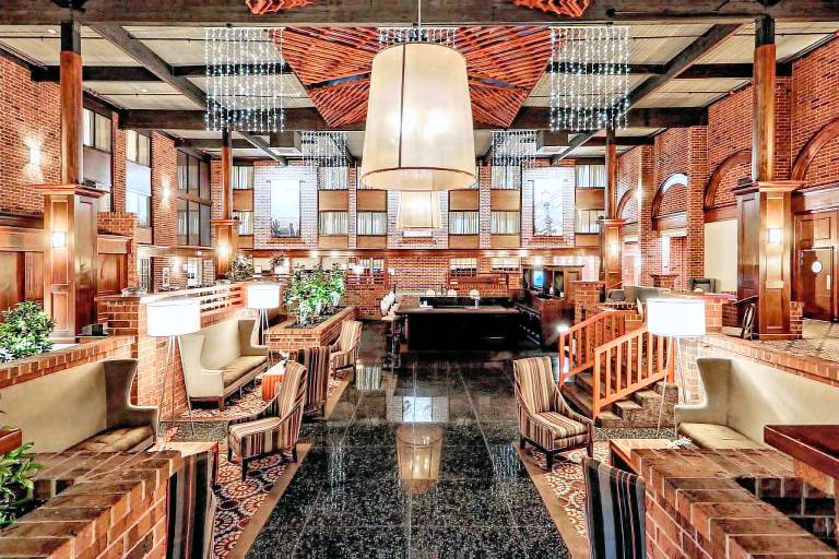 Best Western Premier The Central Hotel & Conference Center — photo 2
