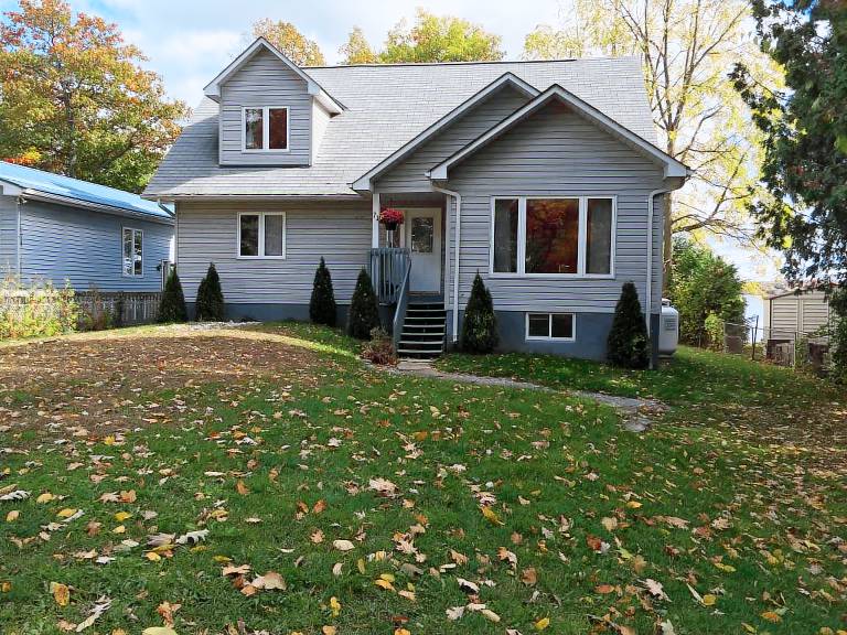 Cottage Kawartha Lakes