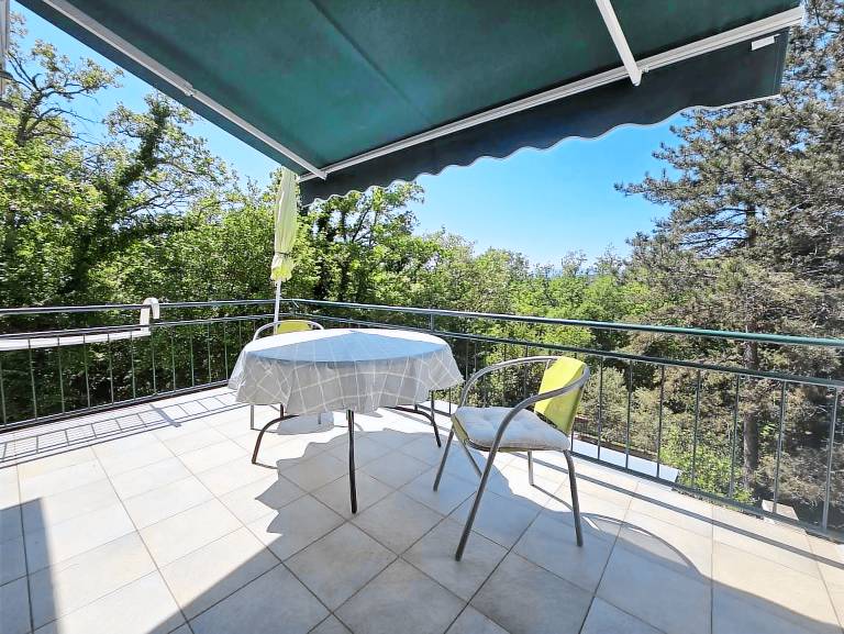 Holiday apartment with terrace — photo 5