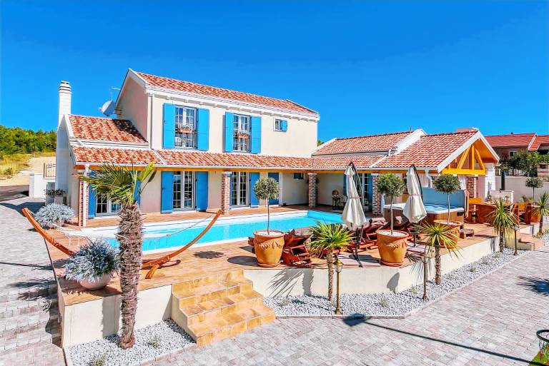 Vila  Crna Punta