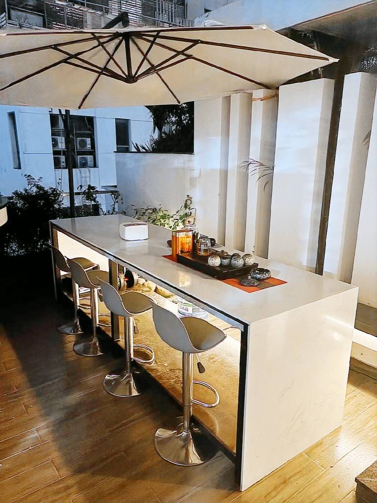 Vacation home with jacuzzi & yard | Next to Xá Lợi Pagoda | Perfect for remote work — photo 4